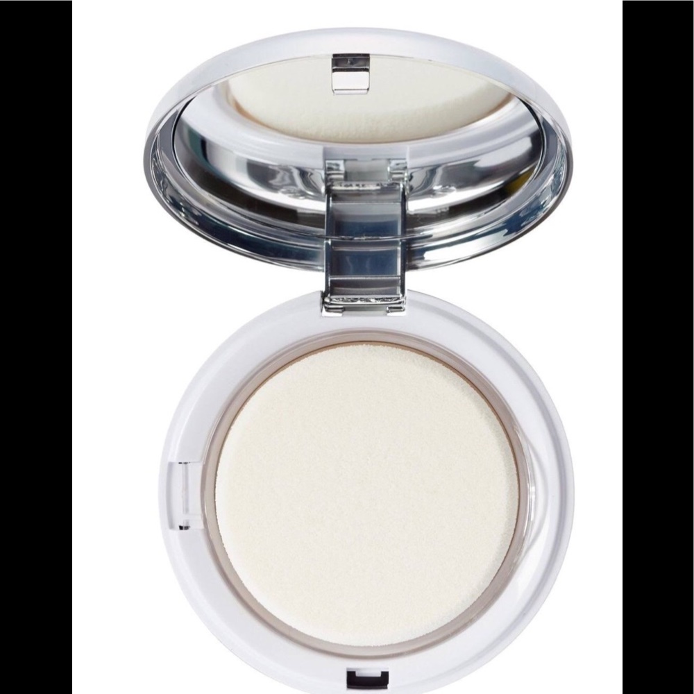 bliss em’ powder me buildable powder foundation - Picture 4 of 8
